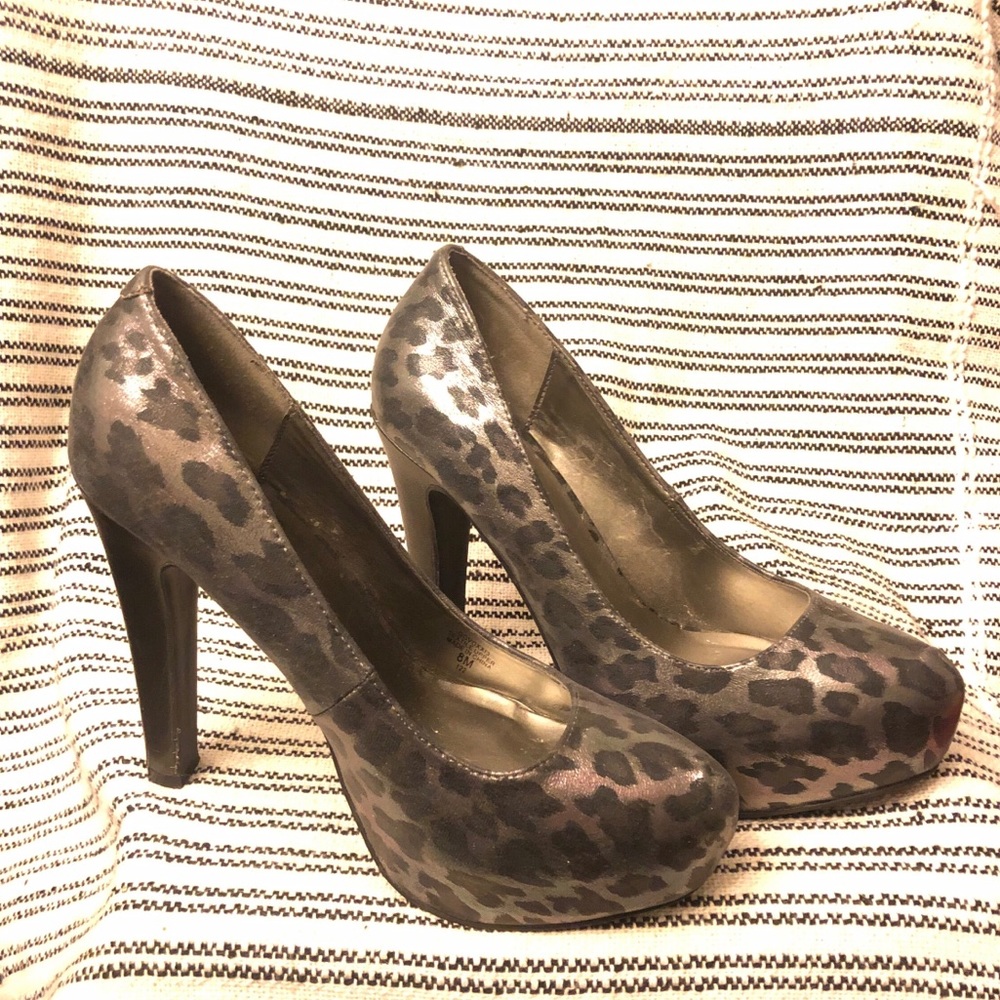 Guess Heels SIZE 8